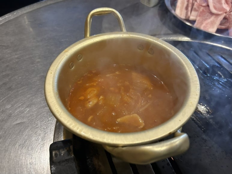 돼지네연탄구이 사진 5