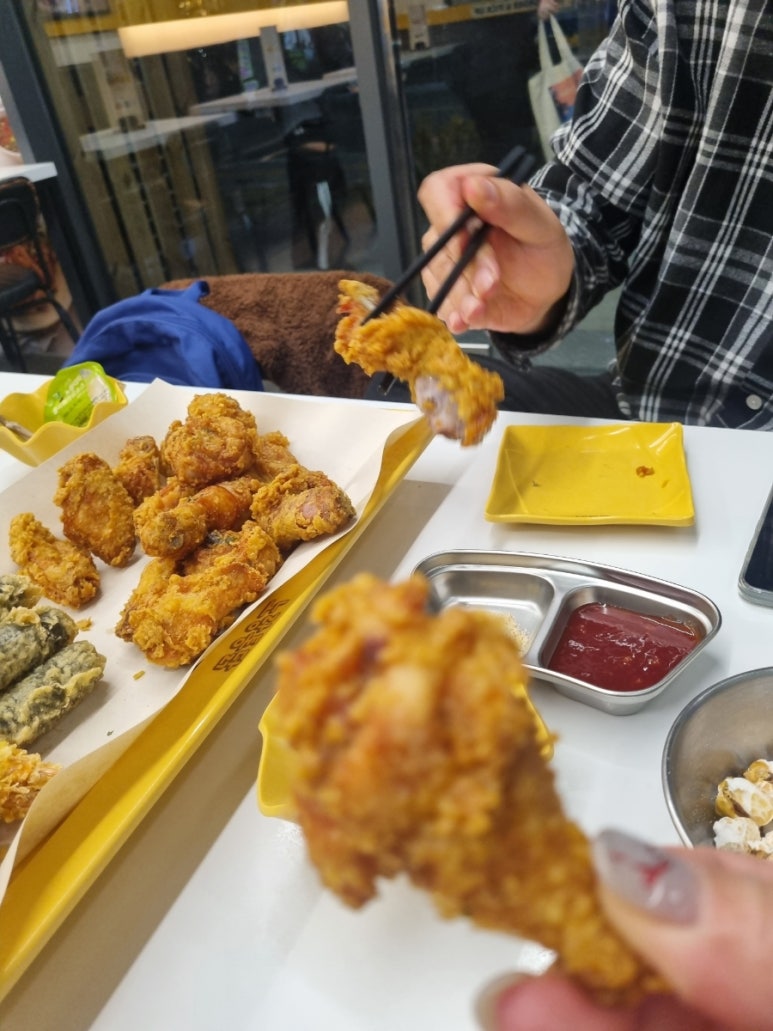 노랑통닭 화성반월점 사진 6
