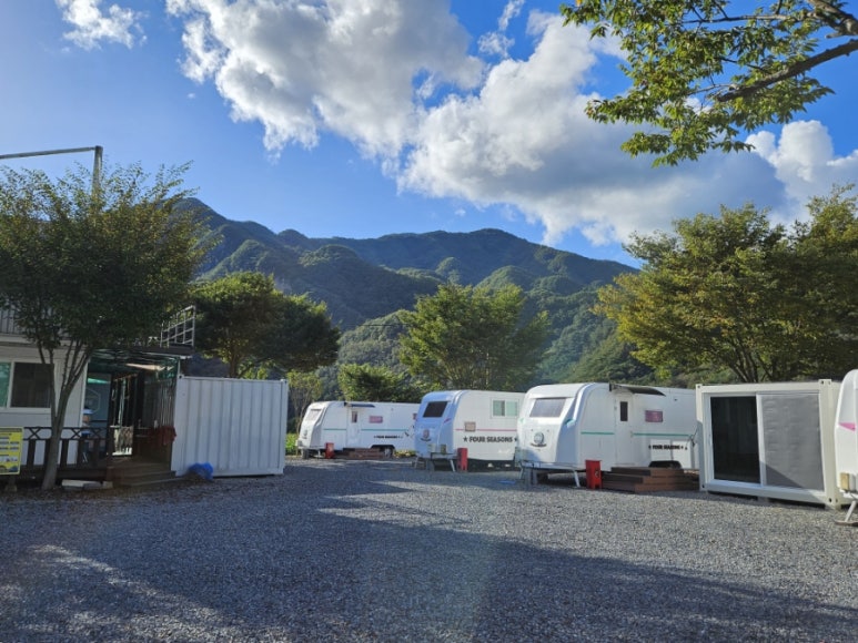 포시즌카라반 이미지