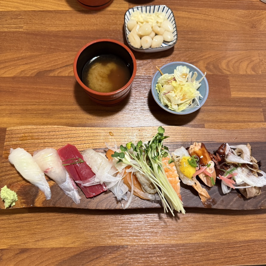 최지훈스시 이미지