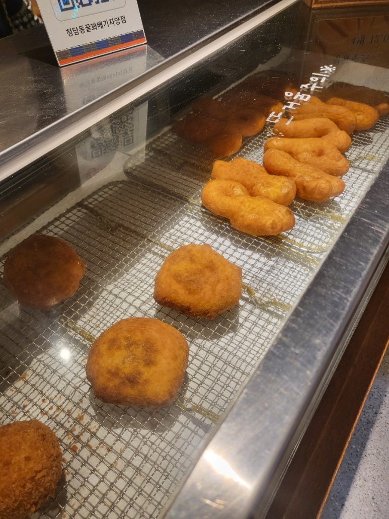 청담동꿀꽈배기 자양점 사진 3