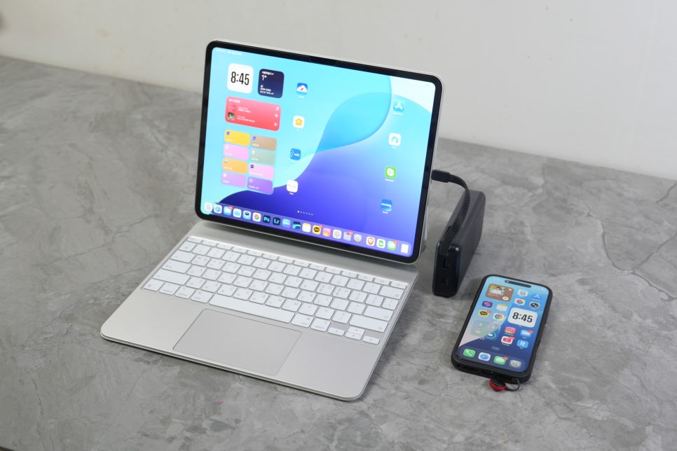 유그린 45W 20000mAh, 일체형 케이블 보조배터리 ‘아이패드프로 보조전원’의 완성형 이미지 3