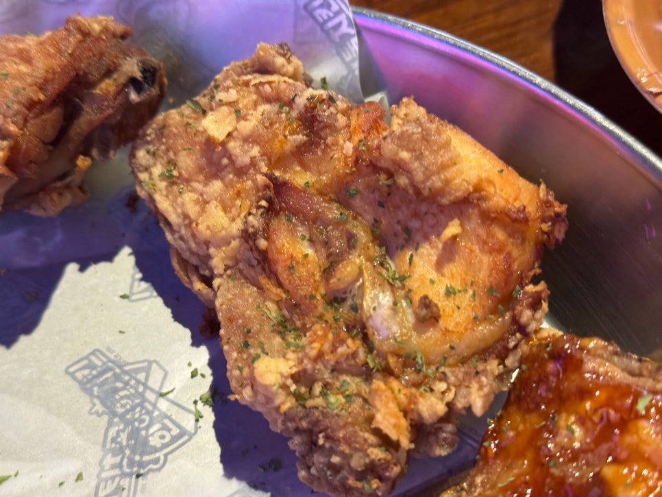 한앤둘치킨 역삼점 사진 4