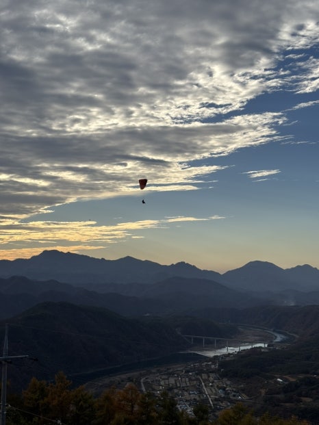 구름위의 산책 이미지