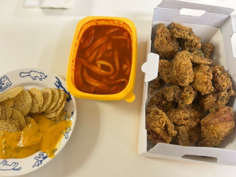치킨플러스영통점 사진 8