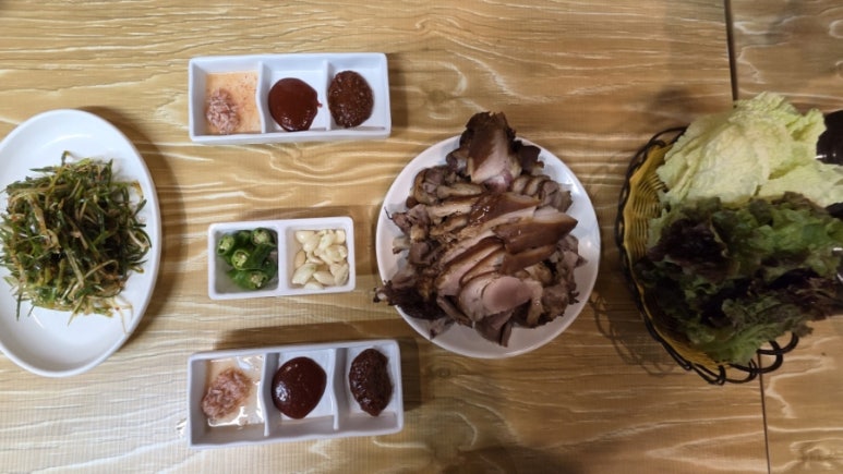 시골왕족보쌈 이미지