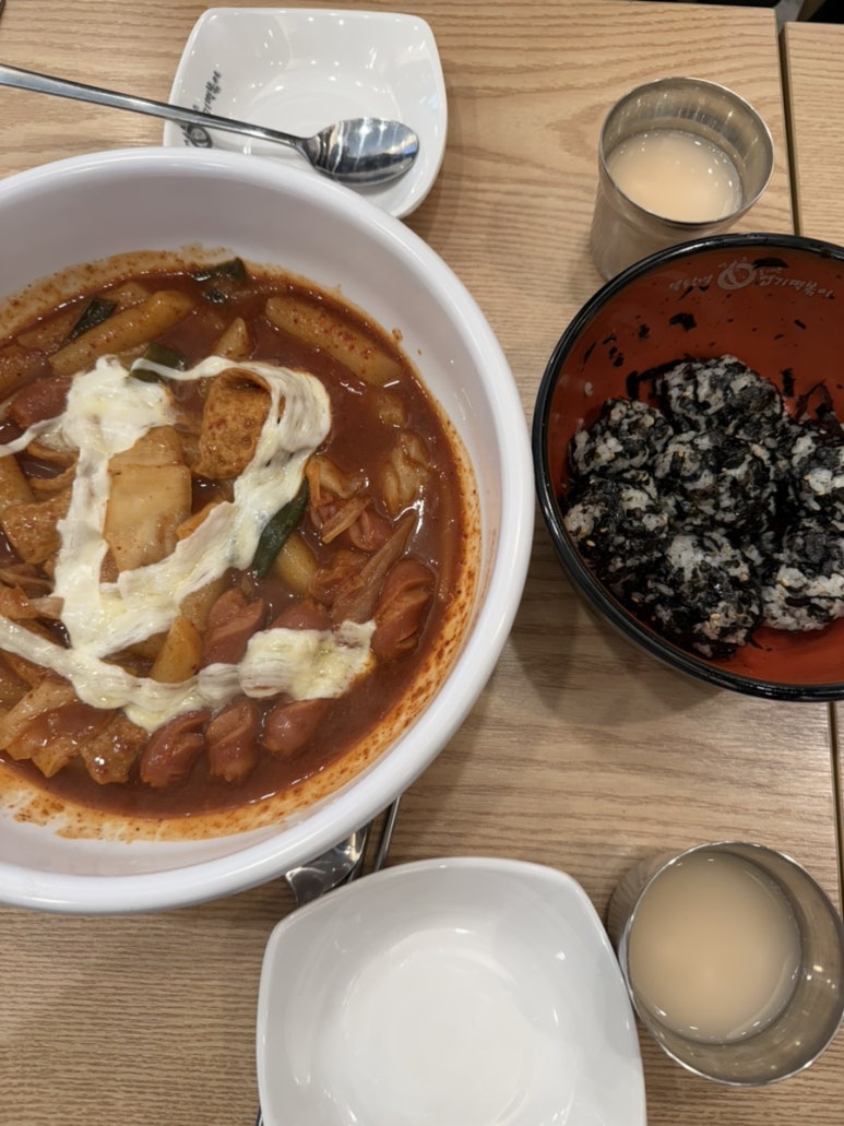 동대문엽기떡볶이 언주역점 사진 4