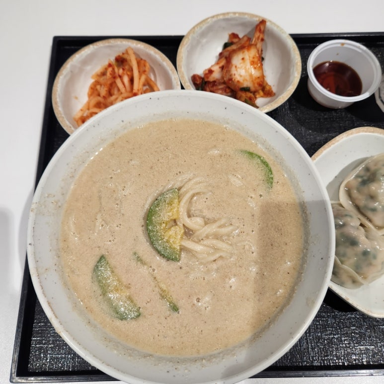 백년옥 갤러리아백화점 광교점 사진 5