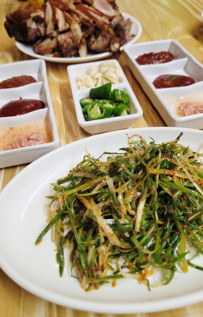 시골왕족보쌈 이미지