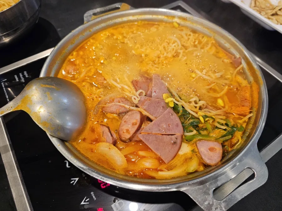 JVL부대찌개 문정법조타운점 사진 5