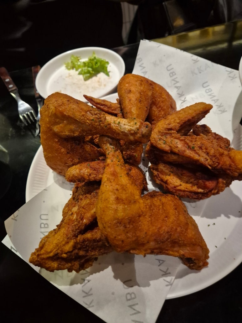 깐부치킨 성수점 사진 7