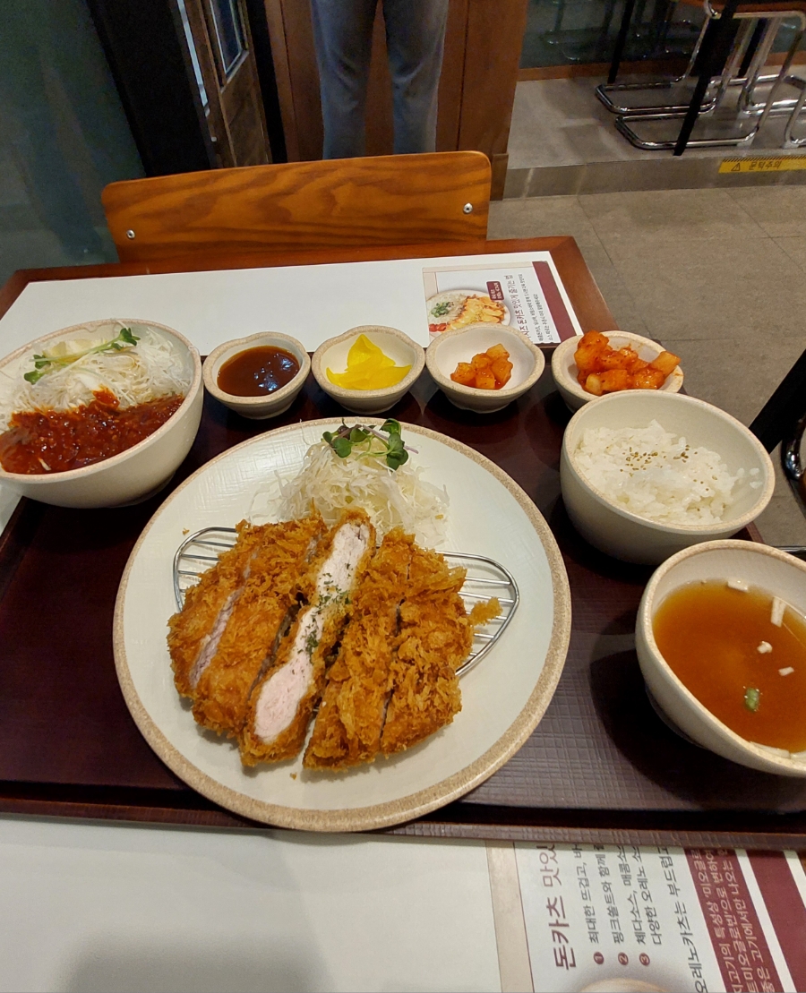 오레노카츠 광교중앙역점 사진 7
