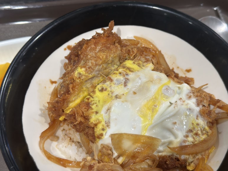 홍대돈부리 평촌뉴코아점 사진 8