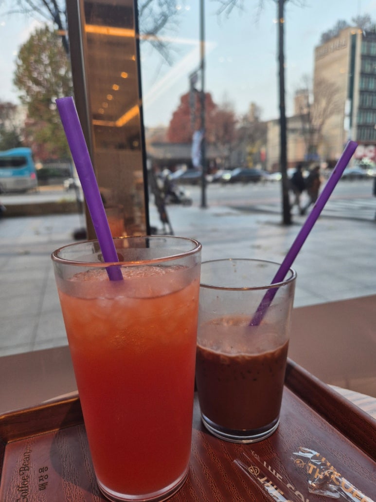 커피빈 종로YBM별관점 사진 6