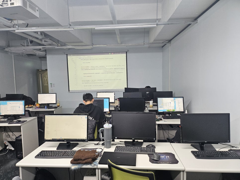MSP 클라우드 개발자 부트캠프: 실무 중심 커리큘럼 후기 — 사진 1