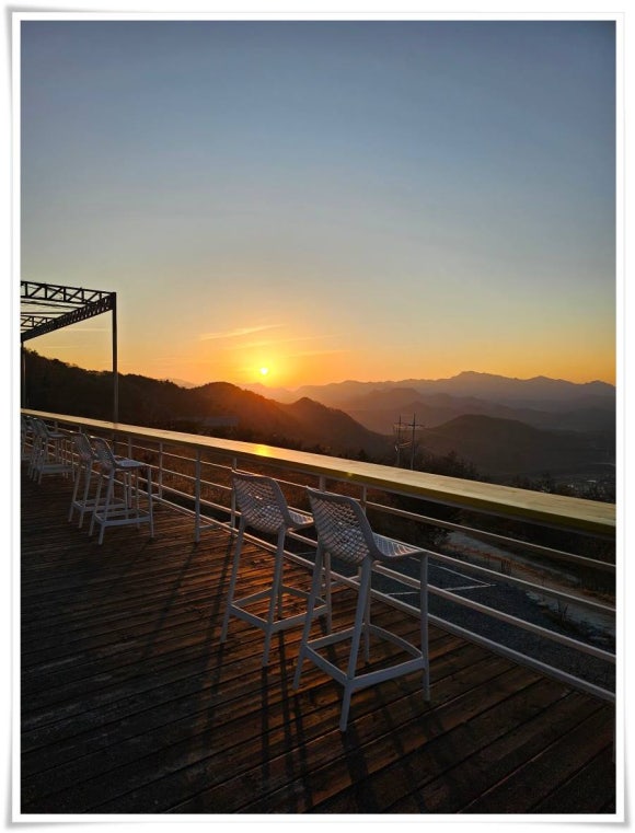 구름위의 산책 이미지