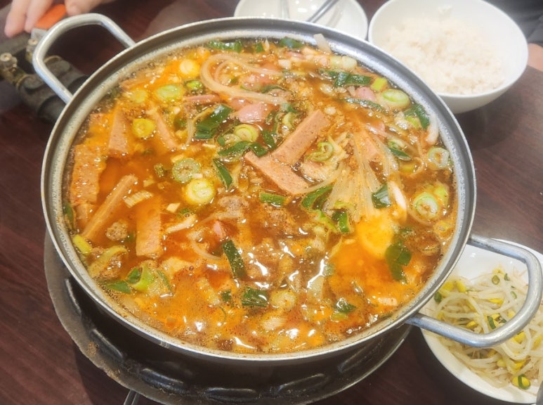 모박사부대찌개 대표 사진