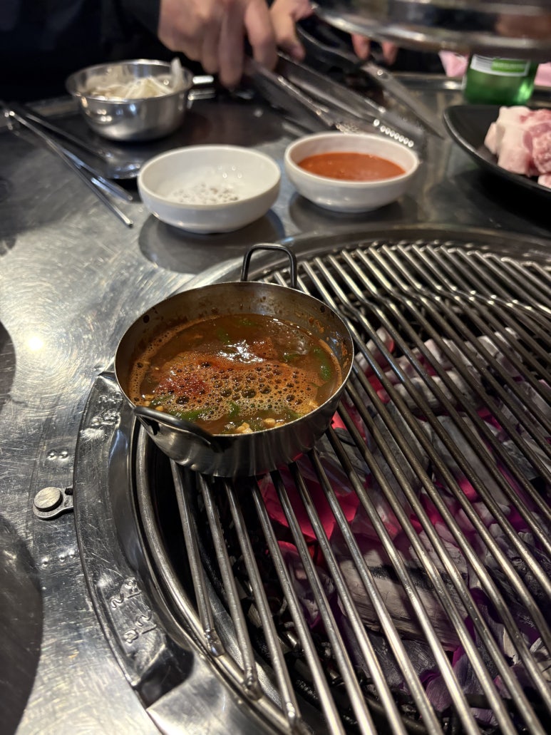 숯피우는남자 사진 7