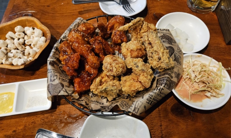 BHC치킨 종로5가광장점 사진 3