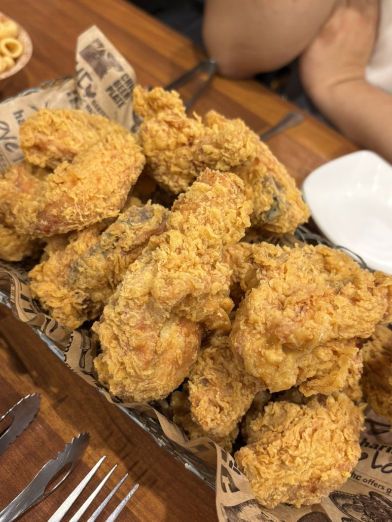 BHC치킨 하안두산위브점 사진 3