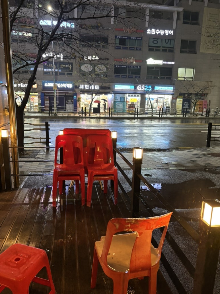 BHC치킨 하안두산위브점 사진 2