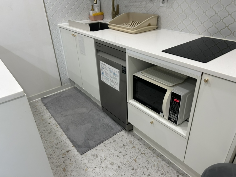 꽃들의물감찾기펜션 이미지