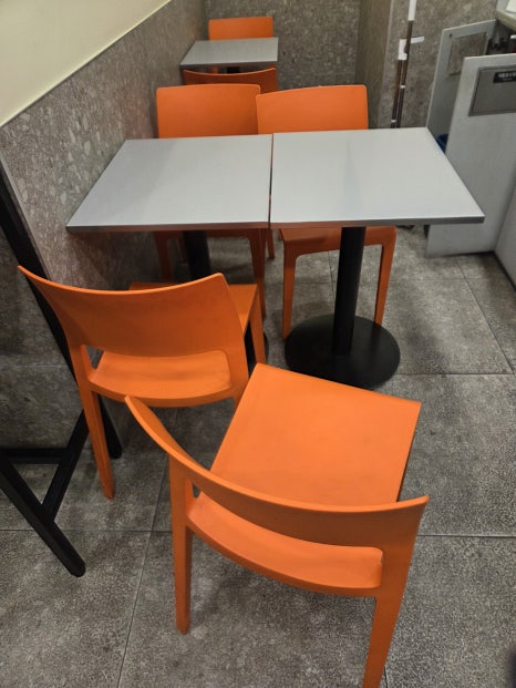 샐러디 장한평역점 사진 7