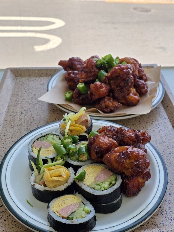 닭강정이 참 맛있는 오토김밥