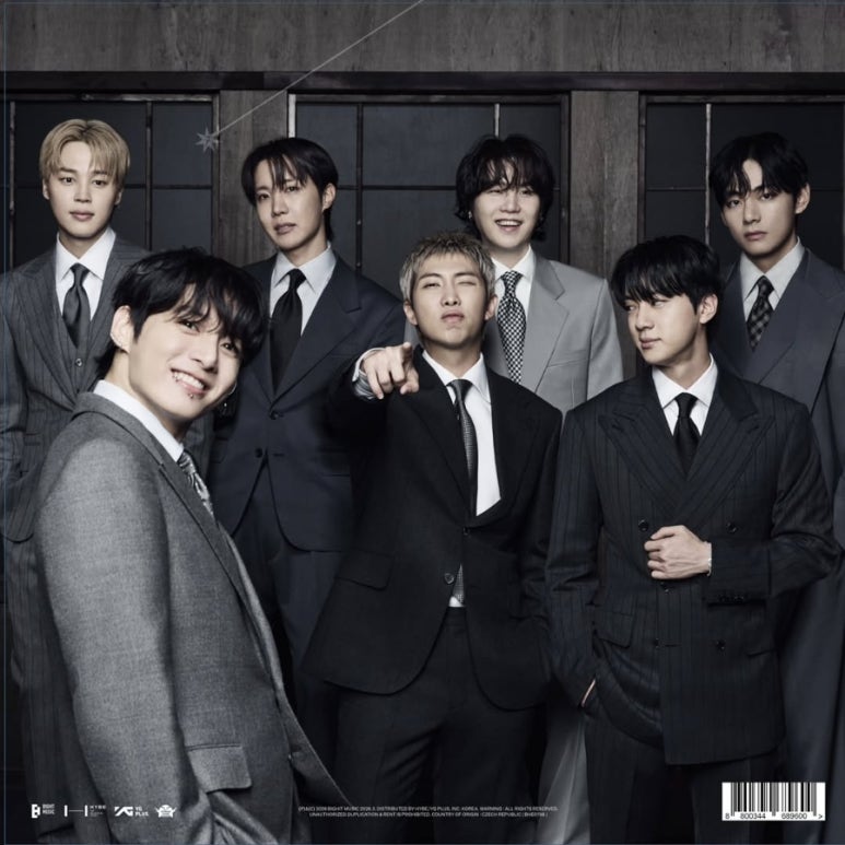 BTS 방탄소년단 - 260407 사진작가 인스타그램 컴백 앨범 아리랑 스탠다드 바이닐 컨셉포토 단체사진 고화질 등장 ㅠㅠ ...