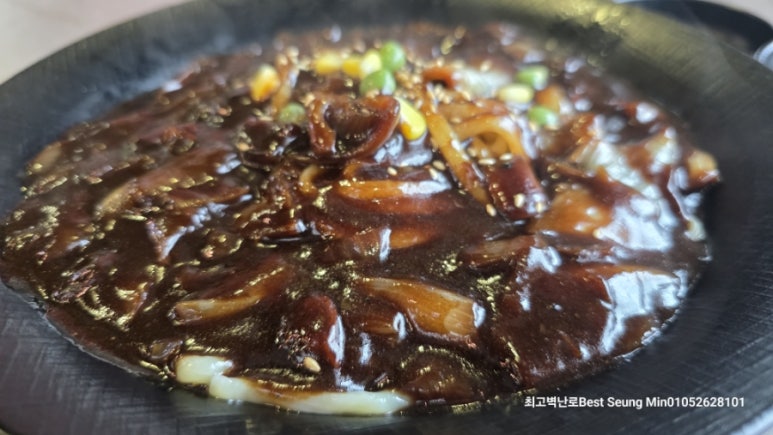 공아춘 사진