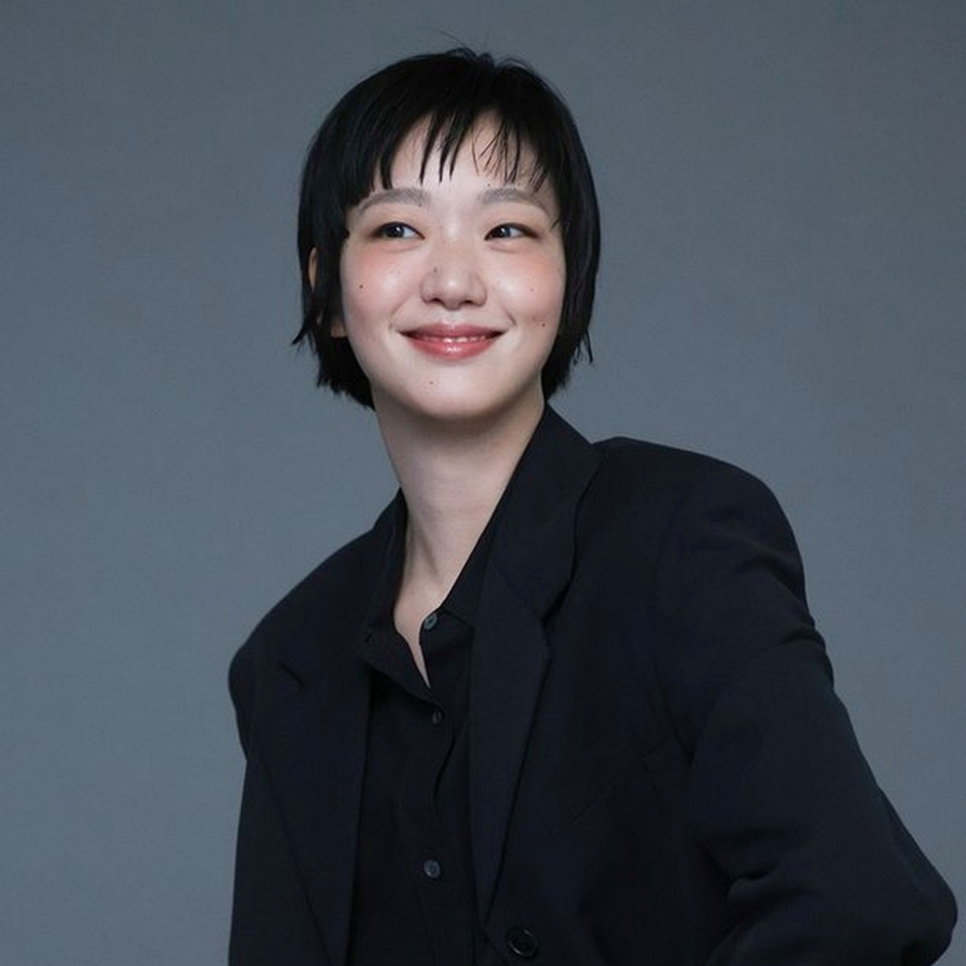 김고은 눈빛 매력 집중, 분위기가 달라진 이유 이미지 1