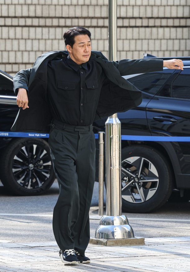 박성웅, 증인 출석 법원, 시선이 쏠린 이유 이미지 6