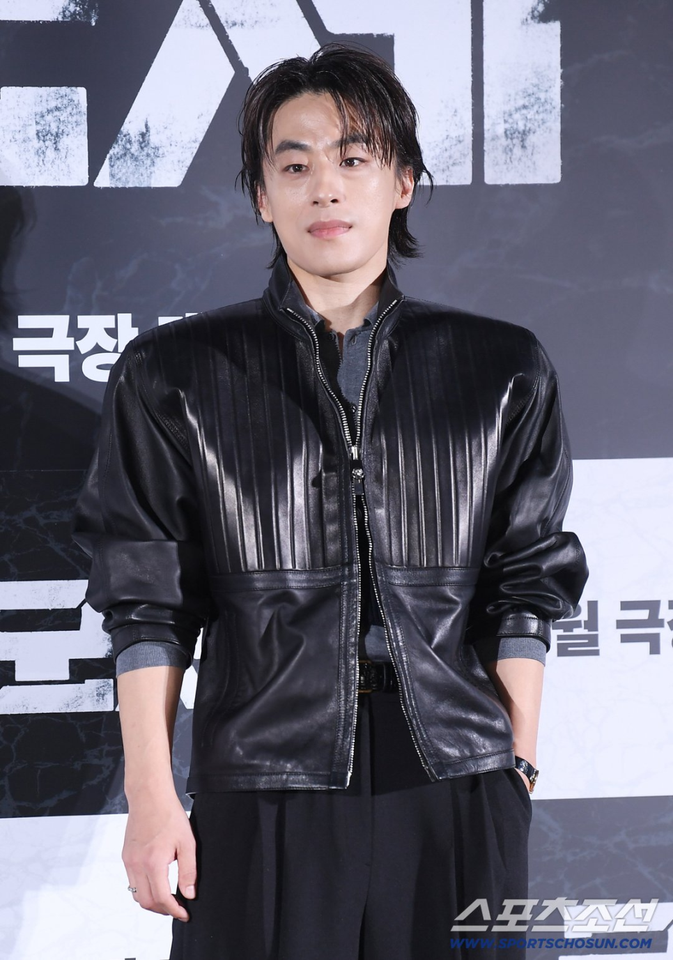 군체, 공개 직후 반응이 폭발했다 이미지 2