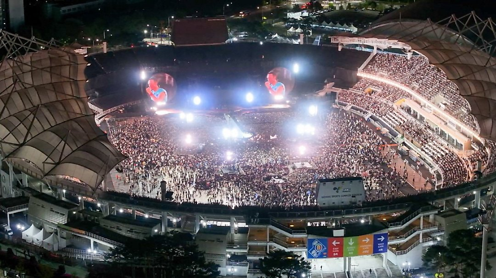 TXT·방찬·장원영, 한 장면만으로 시선을 끌었다 이미지 5