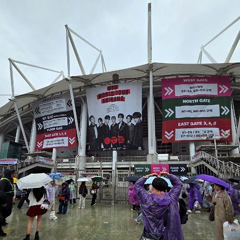 방탄소년단 RM 우중 콘서트 소감, 발언 이후 관심이 더 커졌다 이미지 3