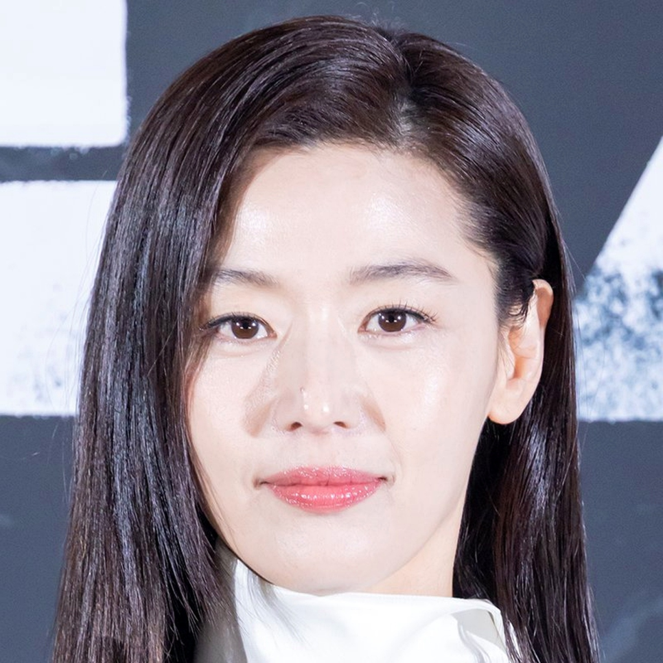 연상호 군체 칸 미드나잇 초청, 이번 작품에서 분위기 확 달라졌다 이미지 1