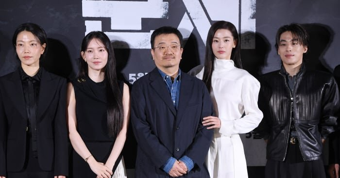 군체, 드디어 출격 준비 마쳤다 이미지 5