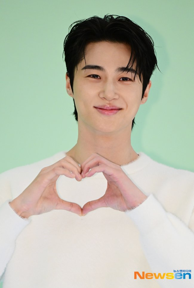 변우석 군대 후임 미담 화제, 생각보다 반응 폭이 더 넓다 이미지 3