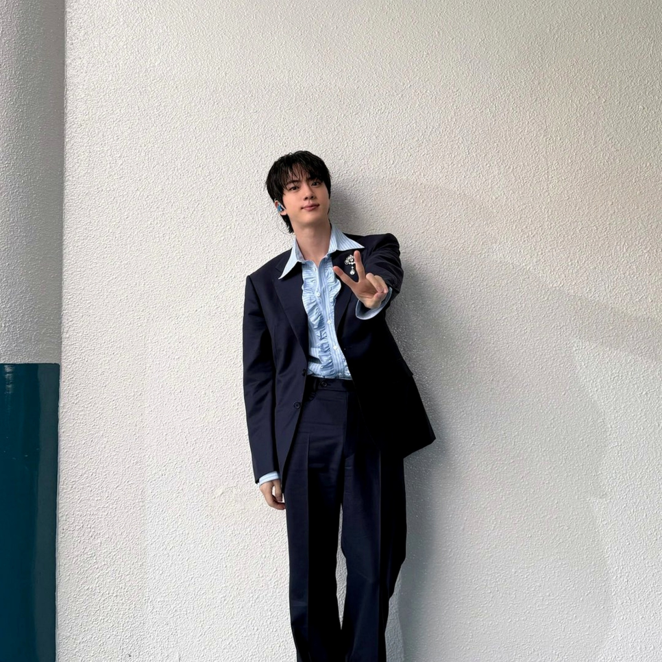 BTS 진, 뜻밖의 반응이 이어지고 있다 이미지 1