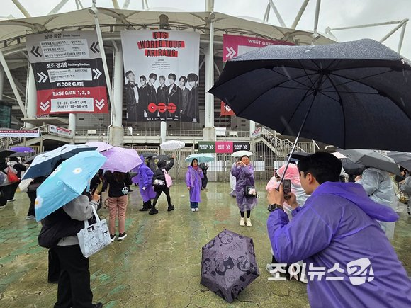 핑클 이진, 한순간에 화제 중심에 섰다 이미지 3