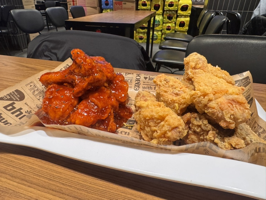 BHC치킨 이대역점 사진 8