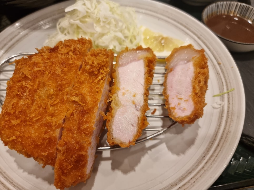삼백돈돈가츠 역삼센터필드점 사진 6