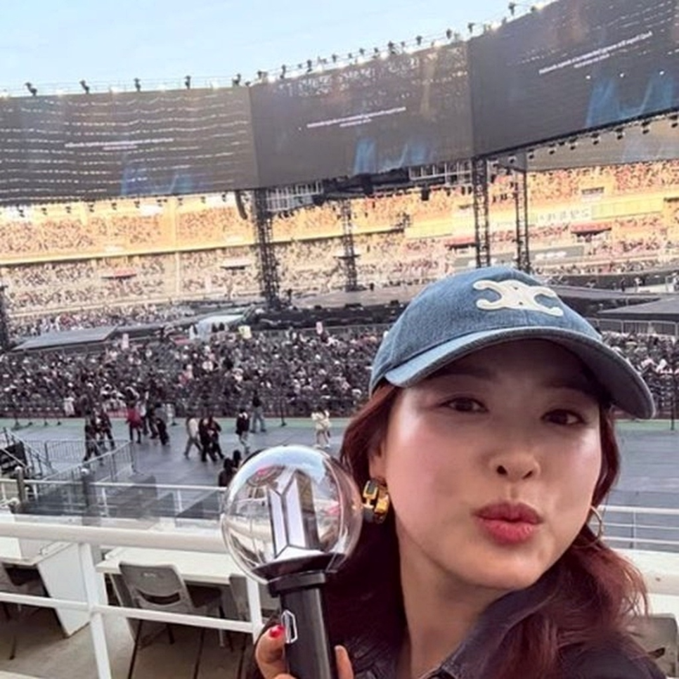 심진화 방탄소년단 콘서트 인증샷, 왜 이 흐름이 이렇게 이어진 걸까 이미지 3