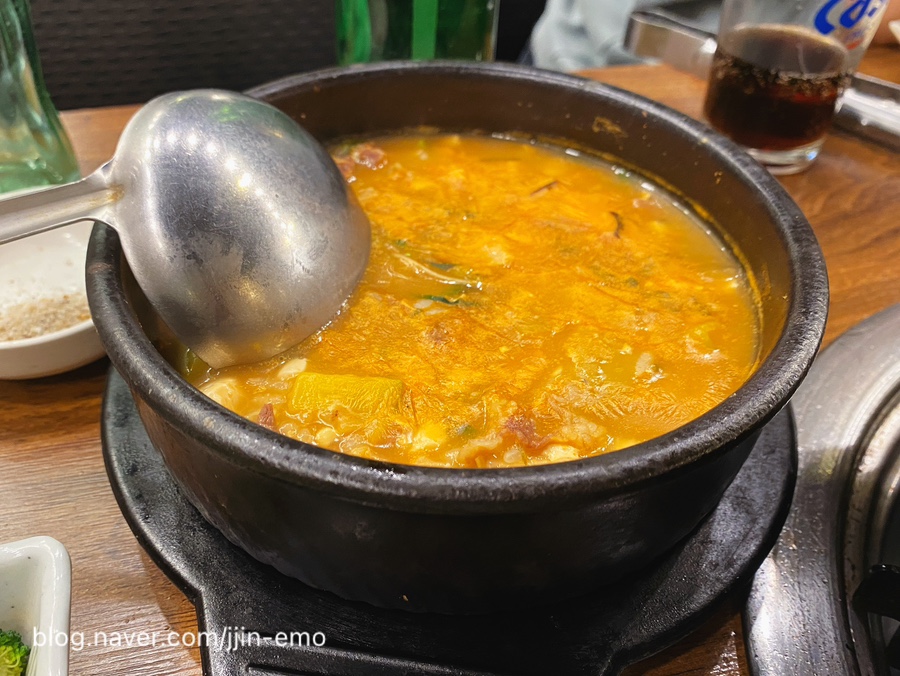 느티나무집 사진 5