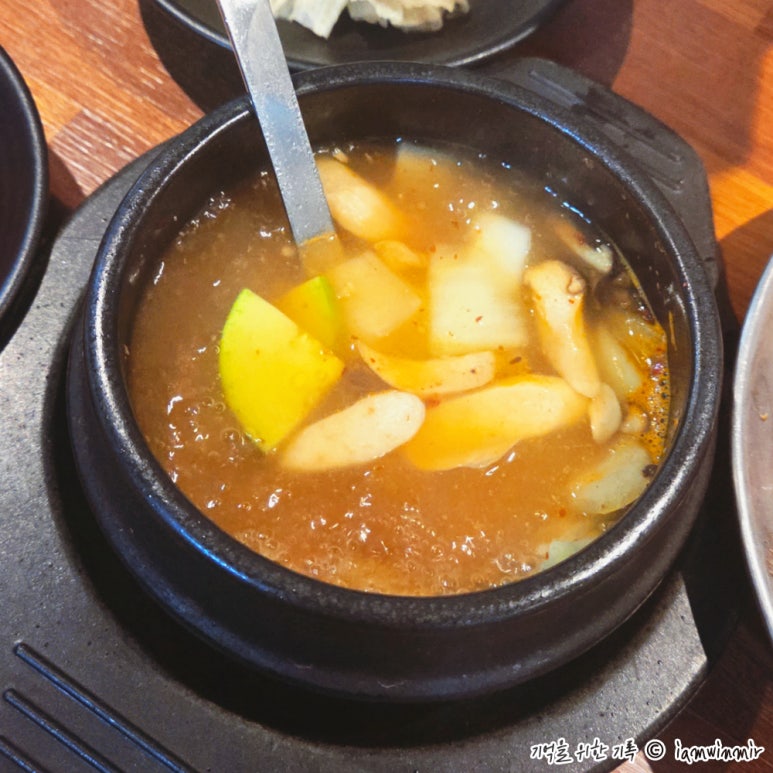 홍능족발1977 대학로점 사진 8