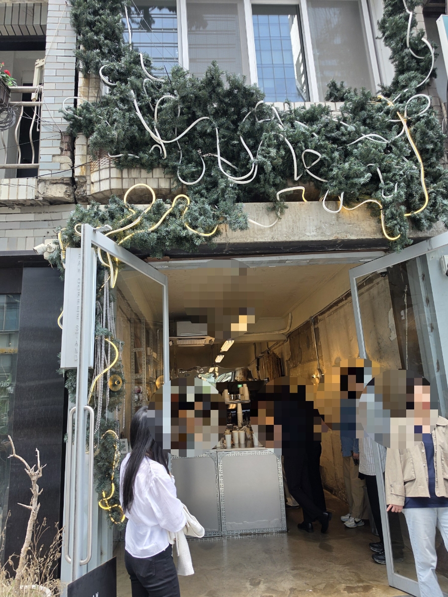 로우커피스탠드 을지로점 사진 2
