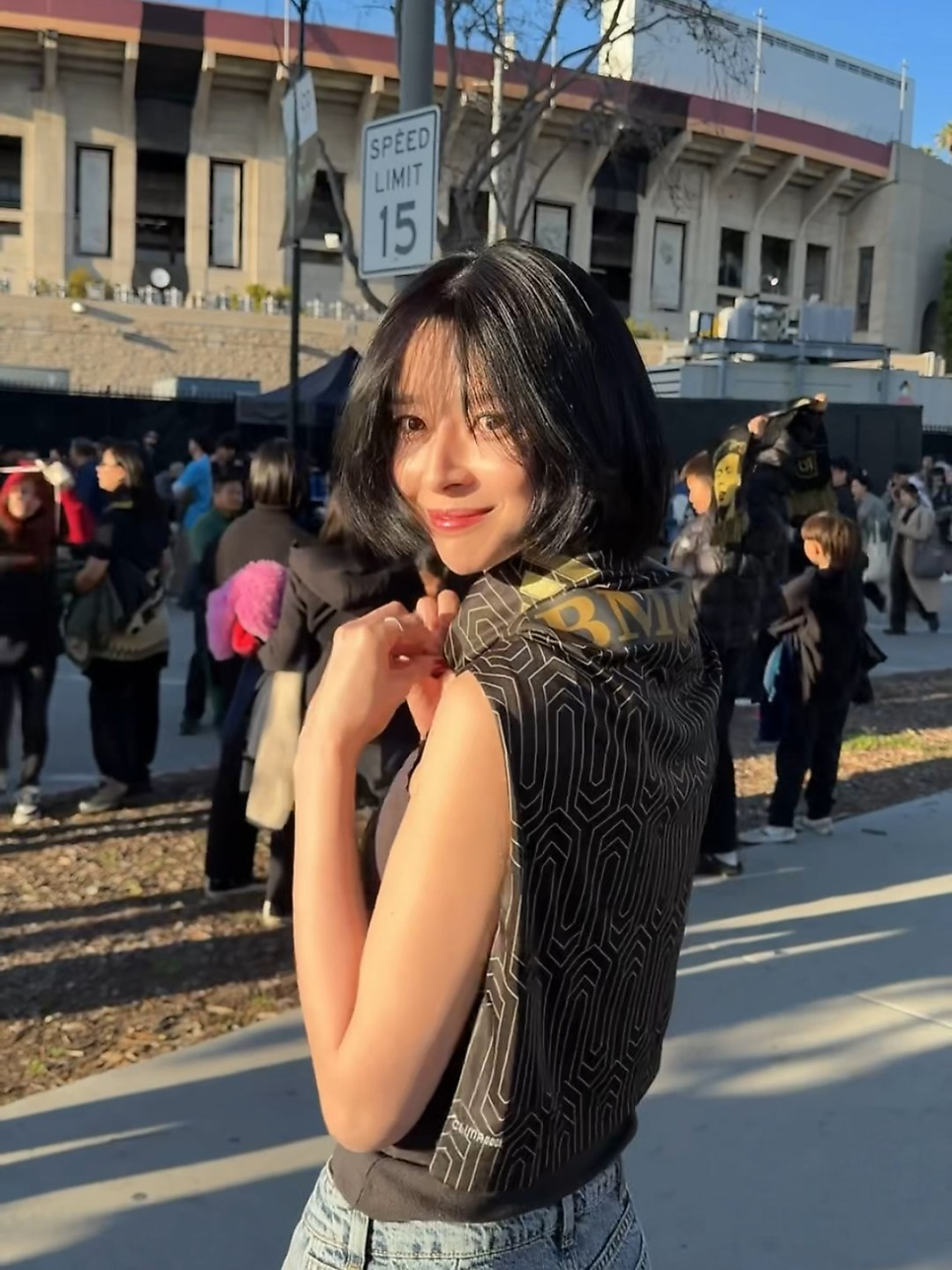 권나라, 오늘도 미모 열일 베트남 근황 공개에 팬들 난리, 뒤늦게 더 화제가 되는 이유 이미지 2