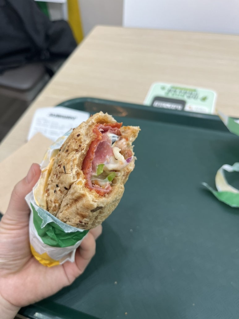 써브웨이 신논현점 사진 8