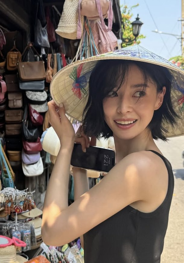 권나라 호이안 단발 미모, 시간이 지나자 반응 바뀌었다 이미지 5