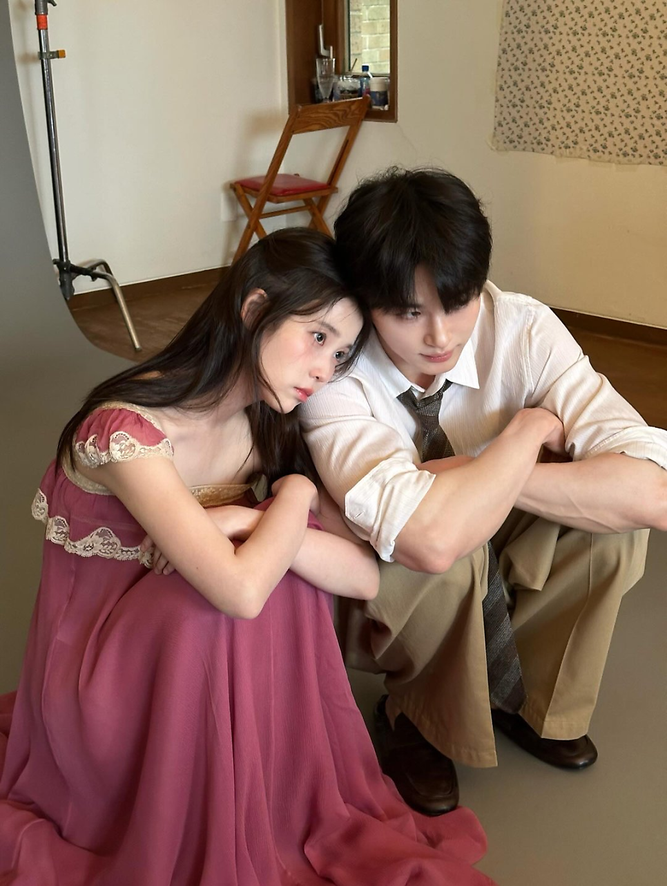 아이유 이연 워맨스 케미, 예상과 전혀 달랐다 이미지 3